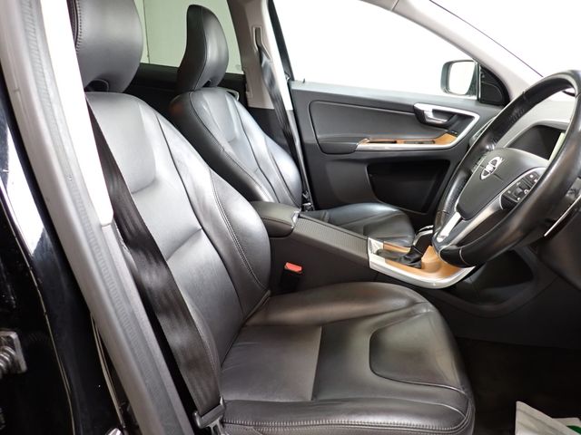 VOLVO VOLVO XC60 2017