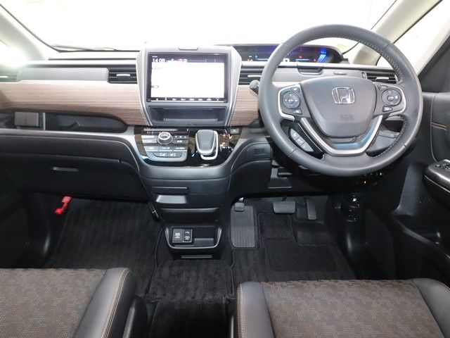 HONDA FREED plus HYBRID 2022