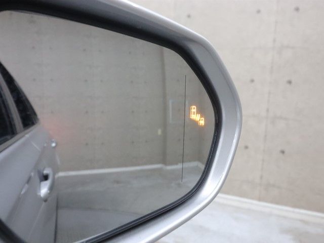 TOYOTA CROWN sedan hybrid 2022