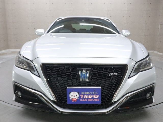 TOYOTA CROWN sedan hybrid 2022