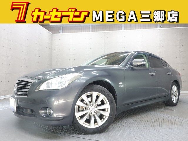 NISSAN FUGA HYBRID 2011