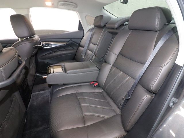 NISSAN FUGA HYBRID 2011