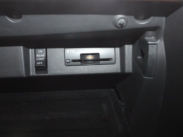 NISSAN FUGA HYBRID 2011