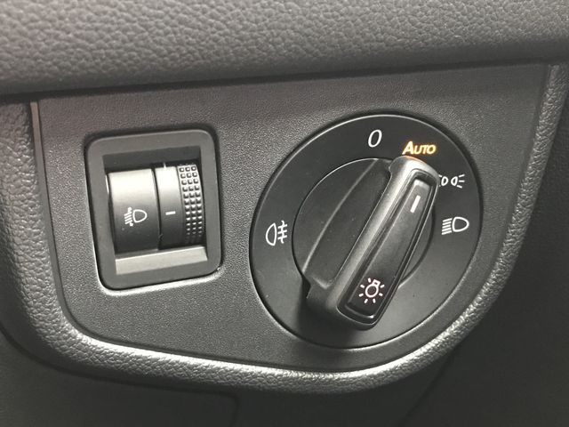 VOLKSWAGEN VOLKSWAGEN POLO 2019