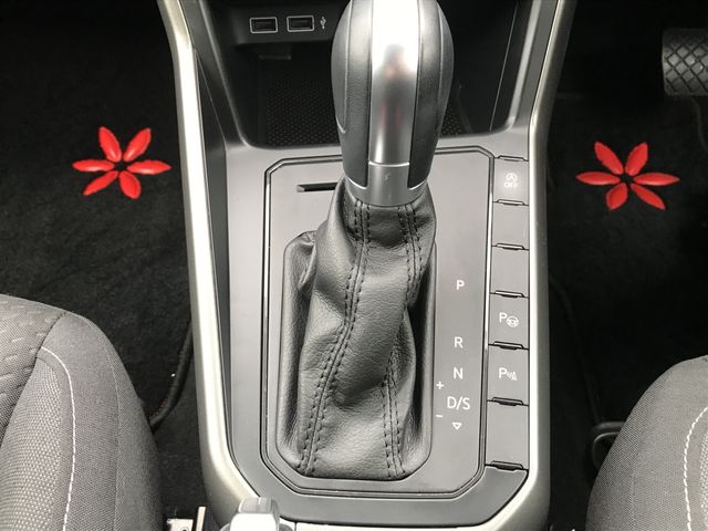 VOLKSWAGEN VOLKSWAGEN POLO 2018