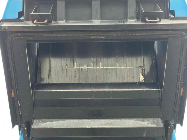 MITSUBISHI CANTER 2015