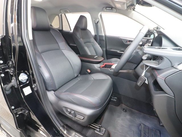 TOYOTA RAV4 4WD 2024