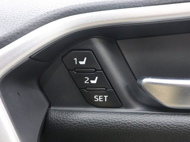 TOYOTA RAV4 4WD 2024