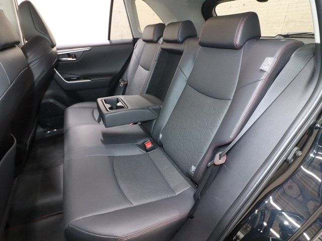 TOYOTA RAV4 4WD 2024