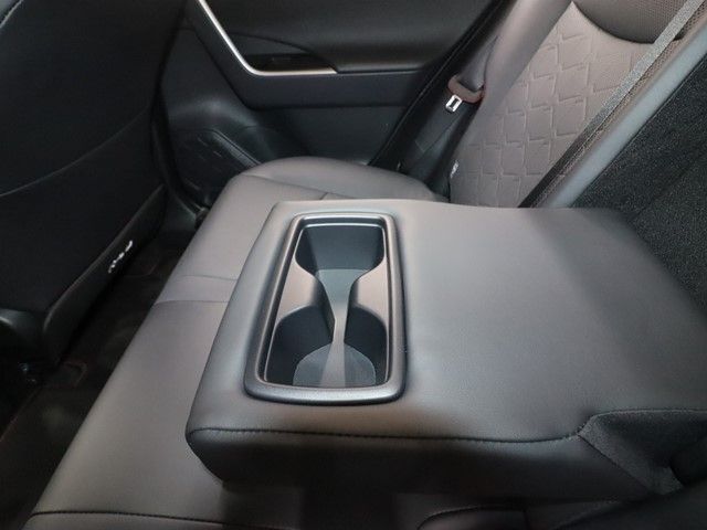 TOYOTA RAV4 4WD 2024