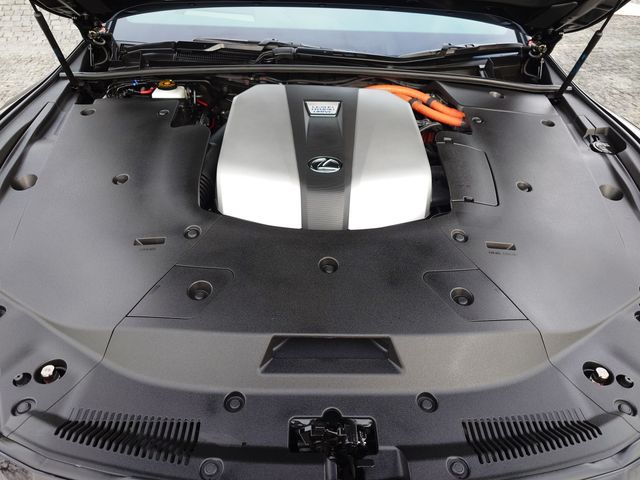 TOYOTA LEXUS LS500h 2018