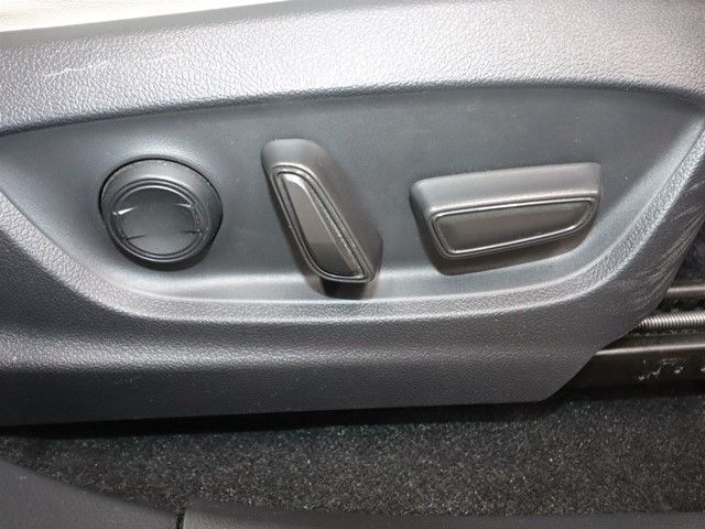 TOYOTA CROWN CROSSOVER 2024