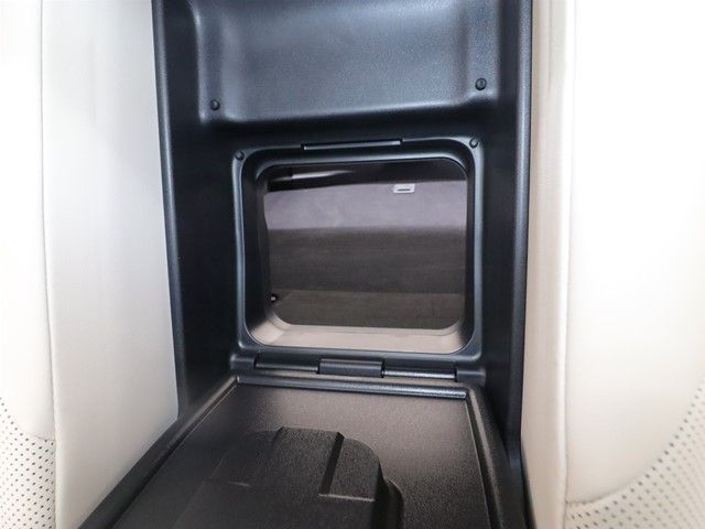 TOYOTA CROWN CROSSOVER 2024