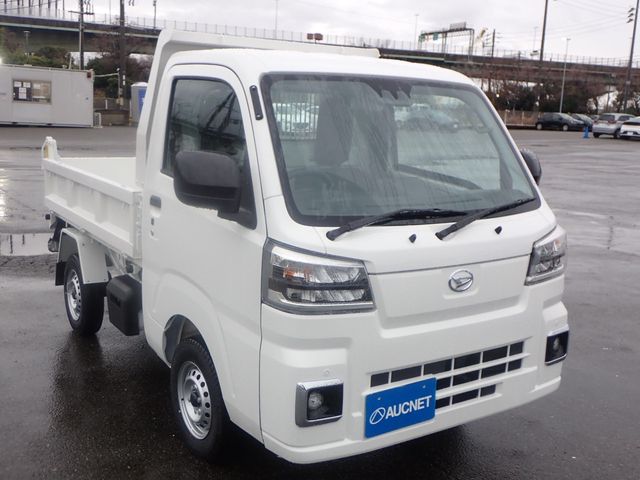 DAIHATSU HIJET truck 4WD 2025
