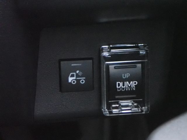 DAIHATSU HIJET truck 4WD 2025