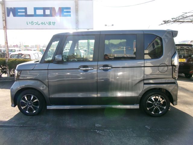 HONDA N BOX CUSTOM 2020