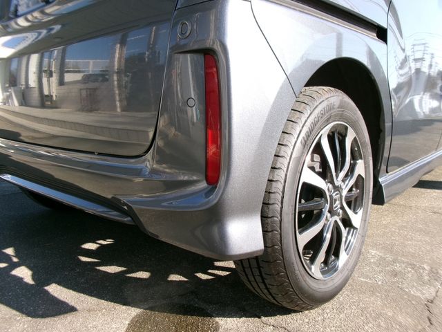 HONDA N BOX CUSTOM 2020