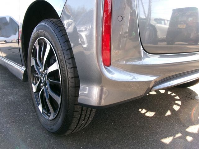 HONDA N BOX CUSTOM 2020