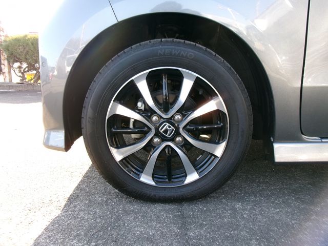 HONDA N BOX CUSTOM 2020