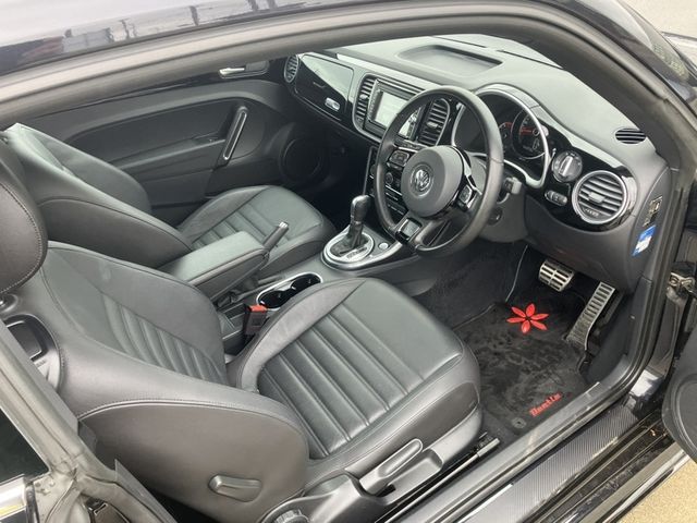 VOLKSWAGEN VOLKSWAGEN The BEETLE 2020