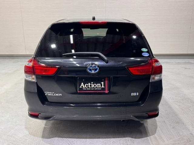 TOYOTA COROLLA FIELDER HYBRID 2016