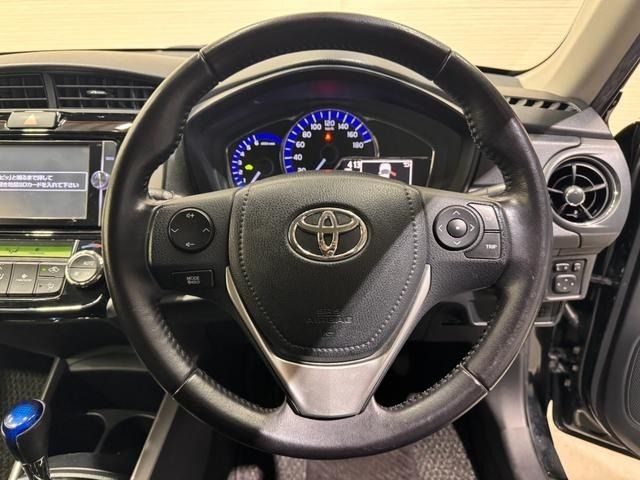 TOYOTA COROLLA FIELDER HYBRID 2016