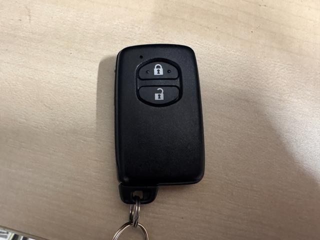 TOYOTA COROLLA FIELDER HYBRID 2016