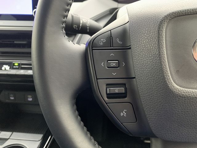 TOYOTA PRIUS 4WD 2023