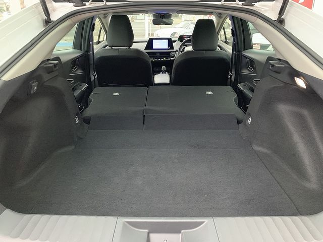 TOYOTA PRIUS 4WD 2023