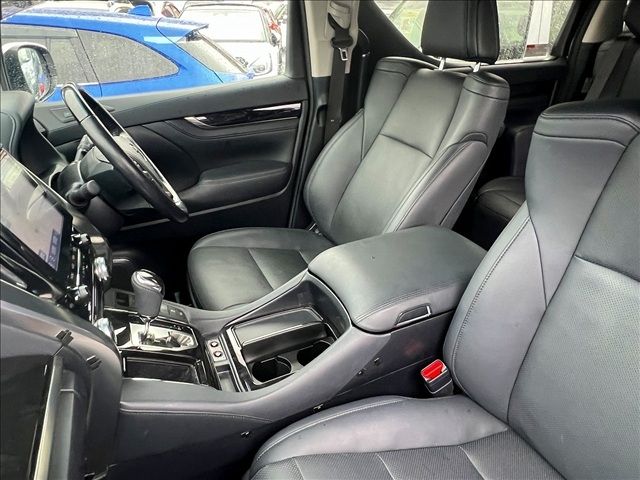 TOYOTA ALPHARD 4WD 2021