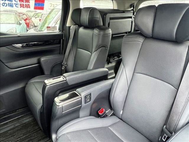 TOYOTA ALPHARD 4WD 2021