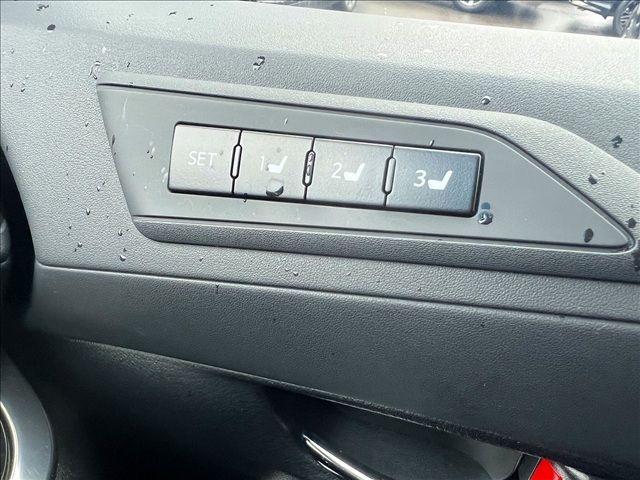 TOYOTA ALPHARD 4WD 2021