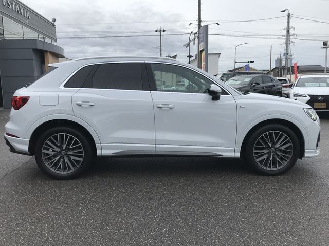 AUDI AUDI Q3 2021