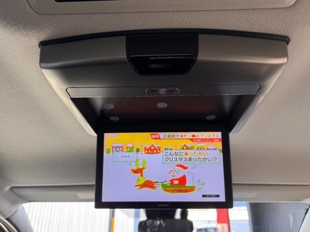 TOYOTA VOXY HYBRID 2016