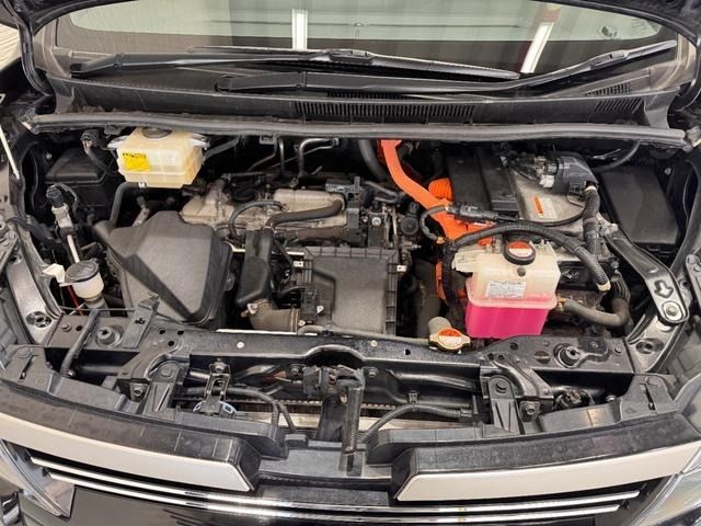 TOYOTA VOXY HYBRID 2016