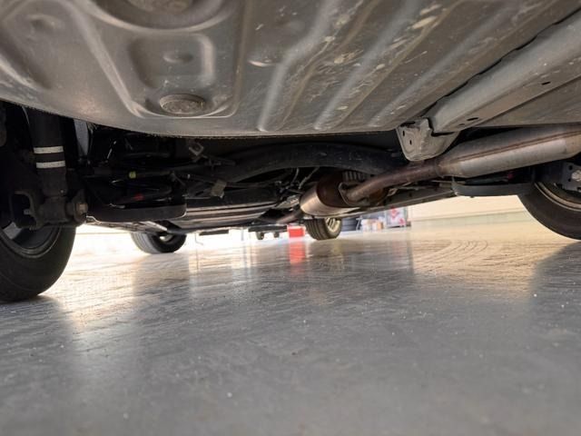 TOYOTA VOXY HYBRID 2016