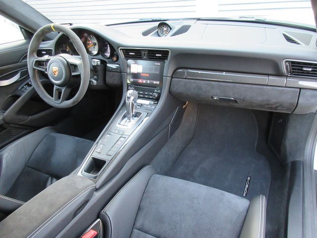 PORSCHE PORSCHE 911 2019