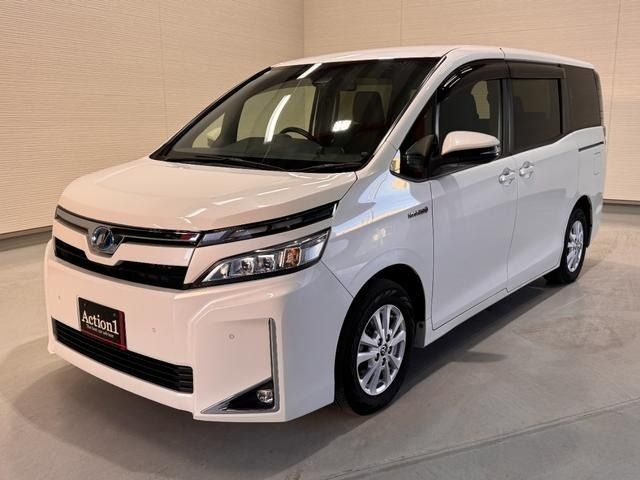 TOYOTA VOXY HYBRID 2019