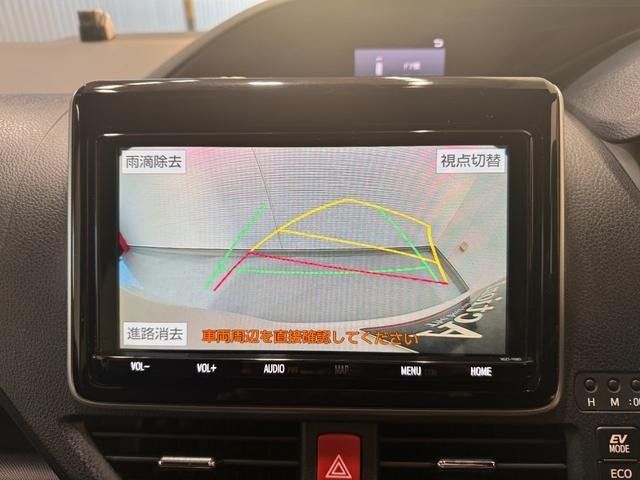 TOYOTA VOXY HYBRID 2019