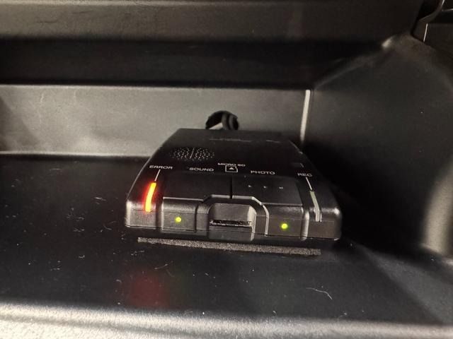 TOYOTA VOXY HYBRID 2019