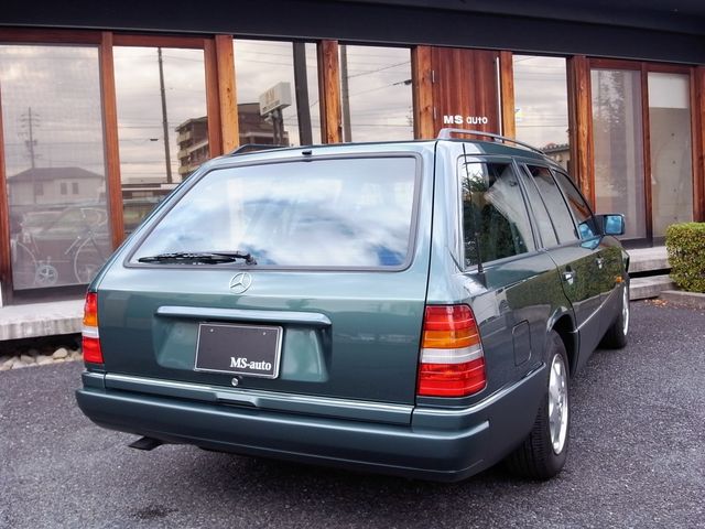 MERCEDES BENZ MERCEDES BENZ E class stationwagon 1996