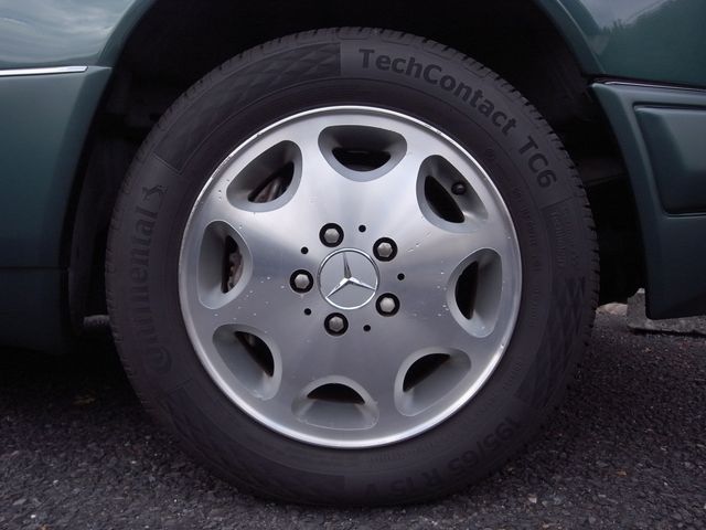 MERCEDES BENZ MERCEDES BENZ E class stationwagon 1996