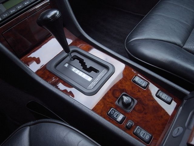 MERCEDES BENZ MERCEDES BENZ E class stationwagon 1996