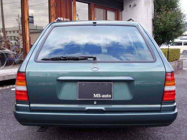 MERCEDES BENZ MERCEDES BENZ E class stationwagon 1996