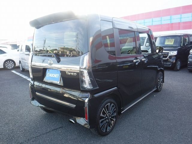 DAIHATSU TANTO CUSTOM 2023