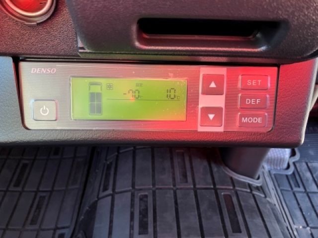 TOYOTA HIACE van 2WD 2025