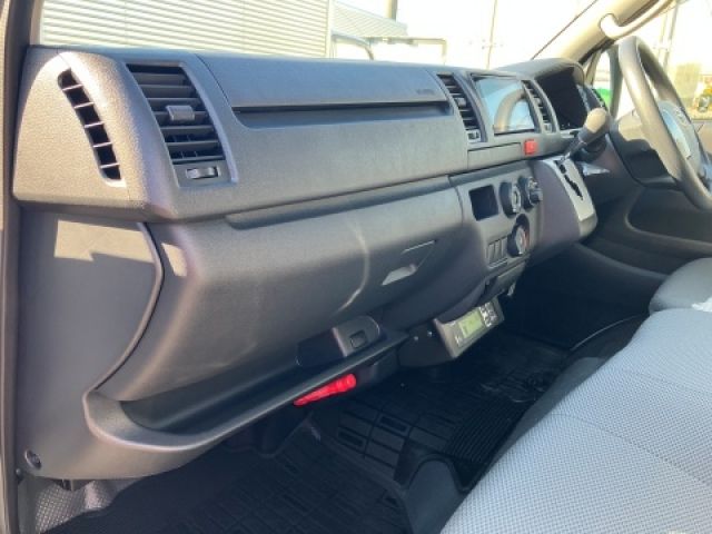 TOYOTA HIACE van 2WD 2025