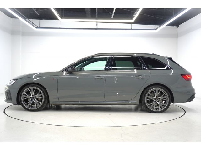 AUDI AUDI A4 AVANT 2021