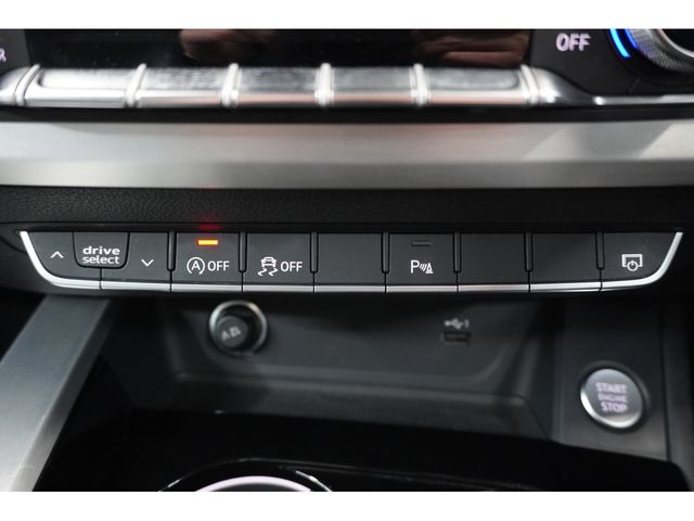 AUDI AUDI A4 AVANT 2021