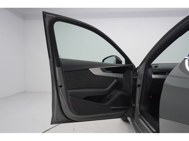 AUDI AUDI A4 AVANT 2021